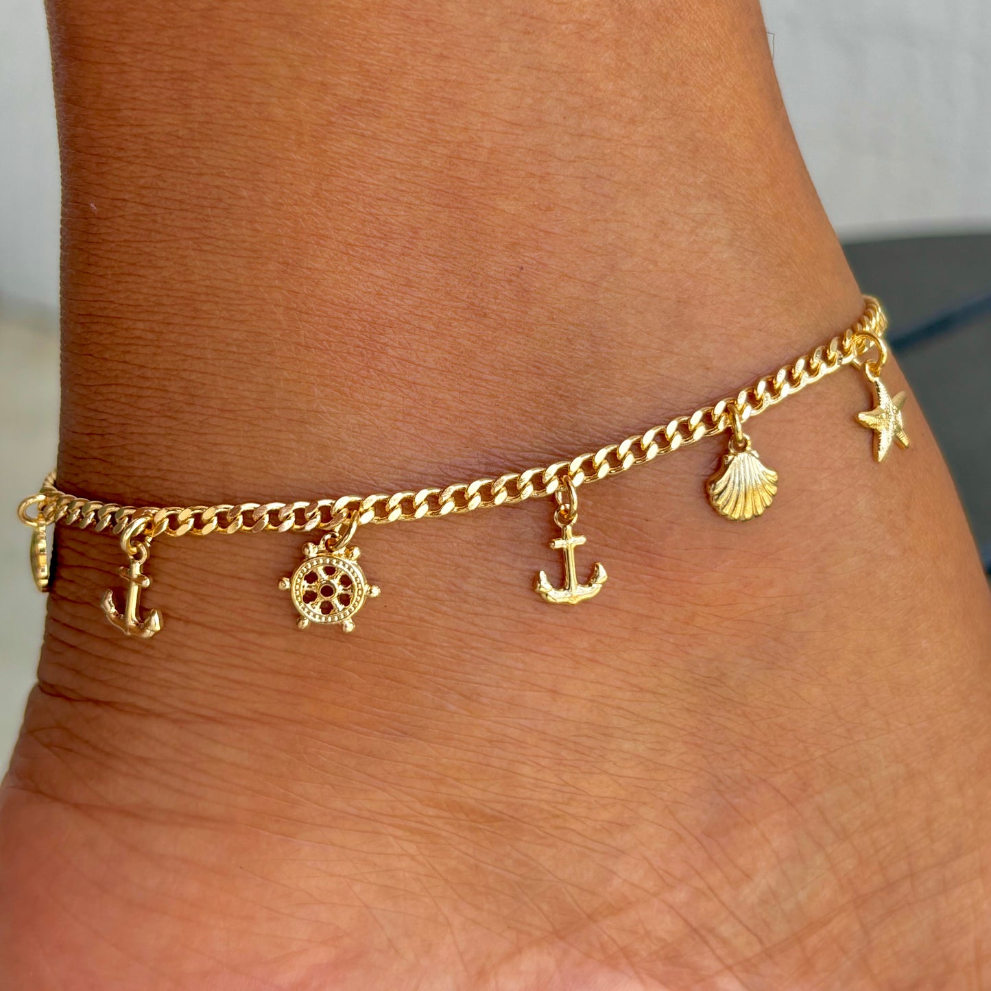 Luna Curb Link Charms Anklet