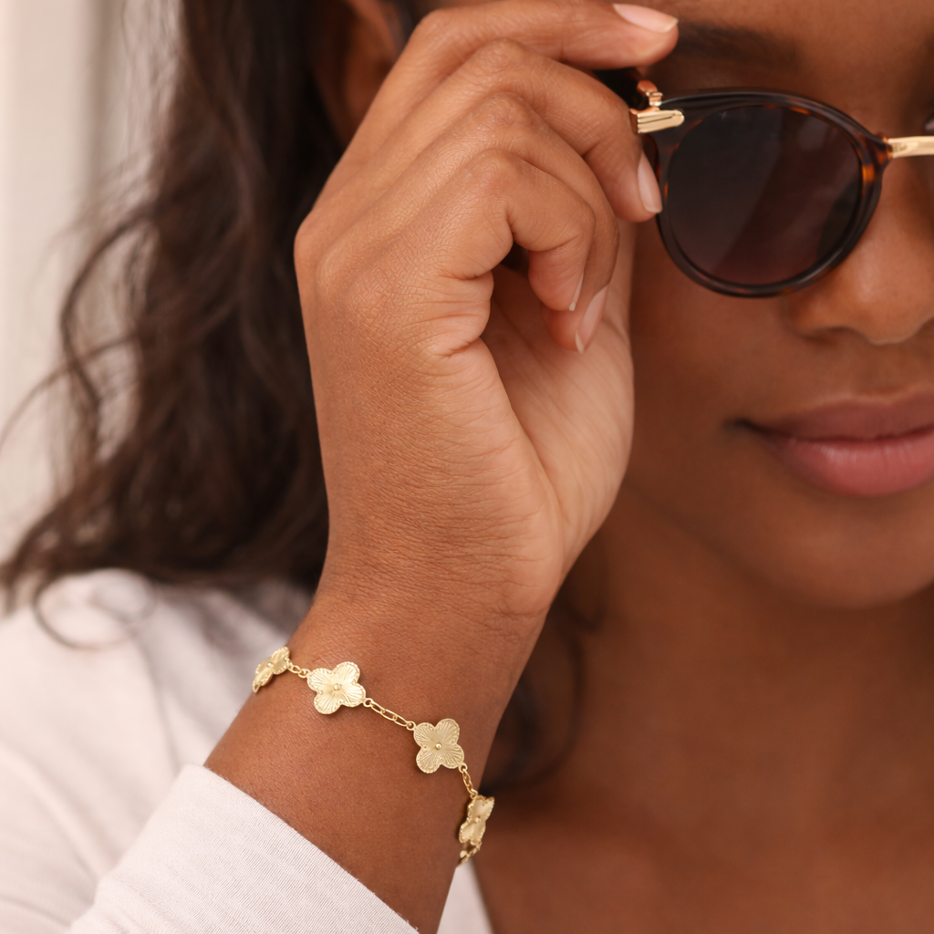 Ava Paper Clip Clover Link 18k Gold Filled Bracelet